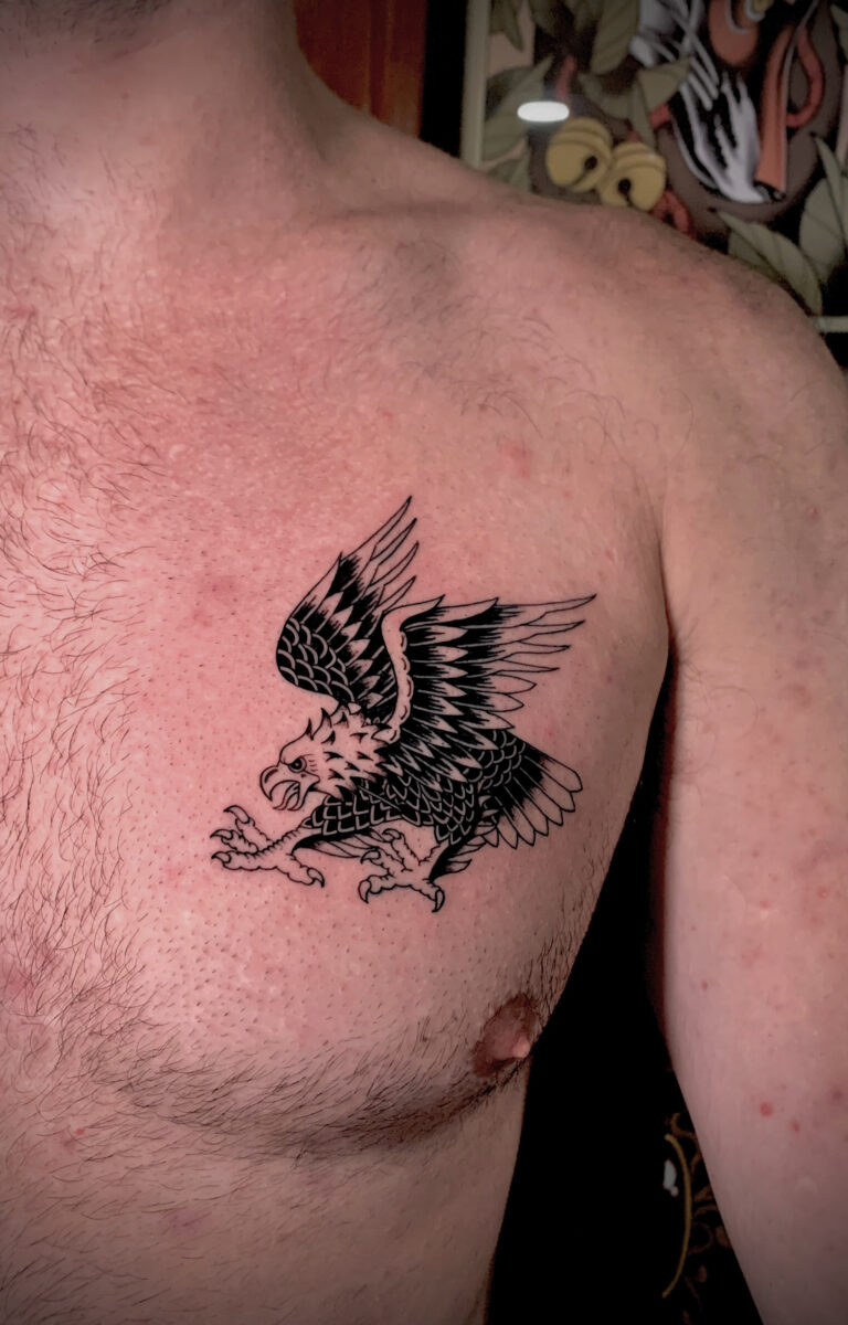 Águila tatuaje pequeño